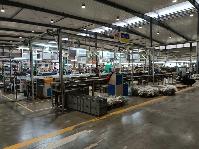 Chongqing Litron Spare Parts Co., Ltd. dây chuyền sản xuất nhà máy